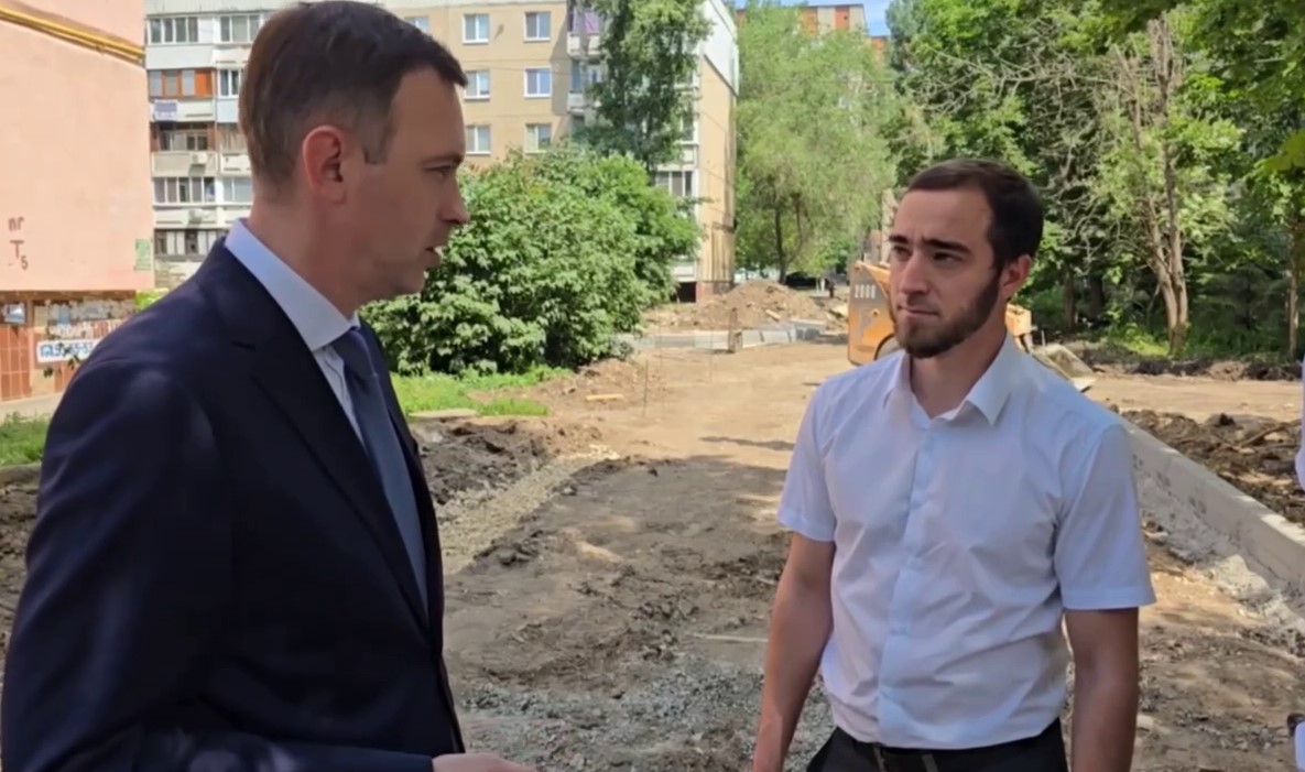 В Энгельсе завершается ремонт дворов в рамках проекта "Формирование комфортной городской среды".